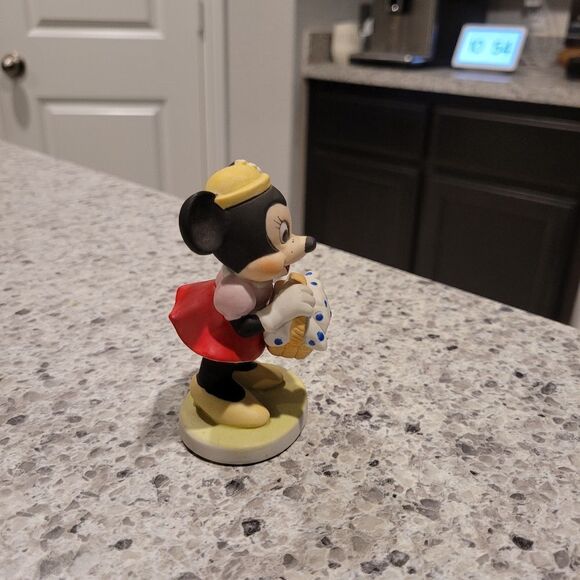 Vintage Disney Minnie Mouse Ceramic Figurine Picnic Basket - Picture 3 of 5